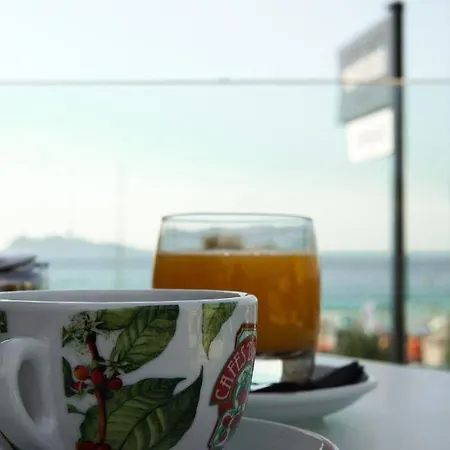 Montevideo Beachfront * Nigran