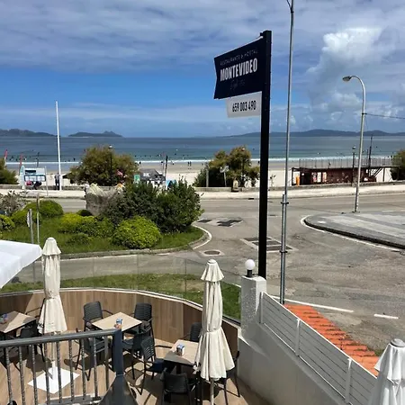 Montevideo Camino De Santiago & Beachfront Guest house