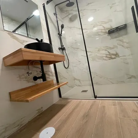 Montevideo Camino De Santiago & Beachfront 3* Nigran