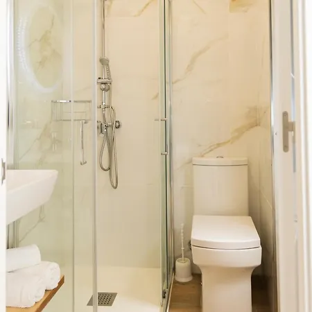 Montevideo Camino De Santiago & Beachfront Guest house Nigran