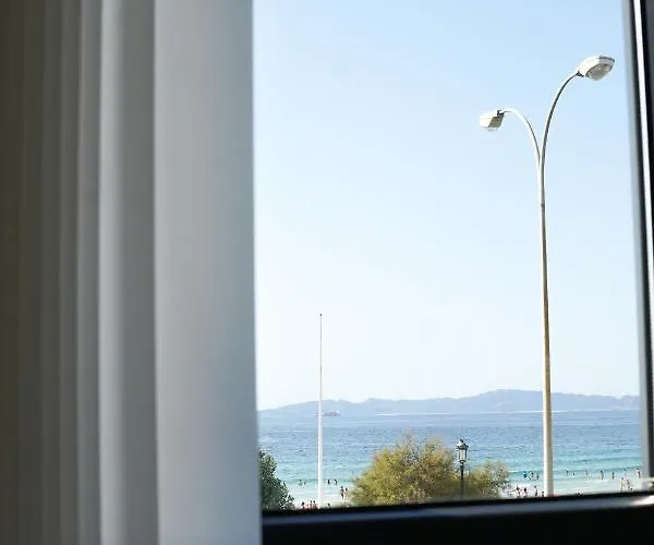 Πανσιόν Montevideo Camino De Santiago & Beachfront