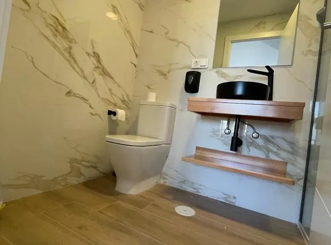 Montevideo Camino De Santiago & Beachfront Πανσιόν