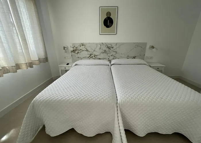 Montevideo Camino De Santiago & Beachfront Πανσιόν 3*