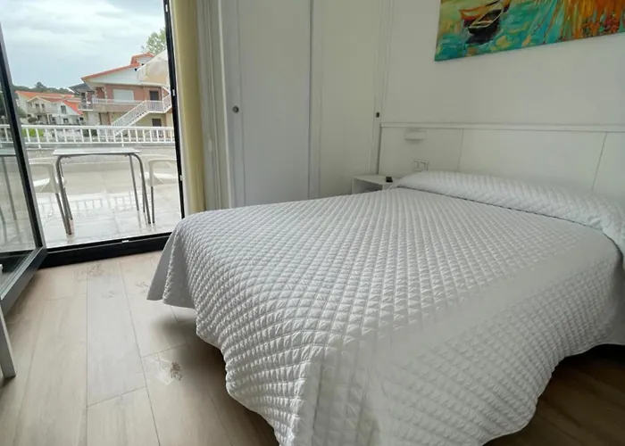 Montevideo Camino De Santiago & Beachfront 3* Nigrán