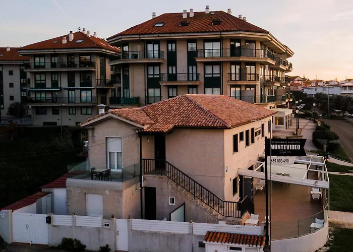 Montevideo Camino De Santiago&beachfront 3*